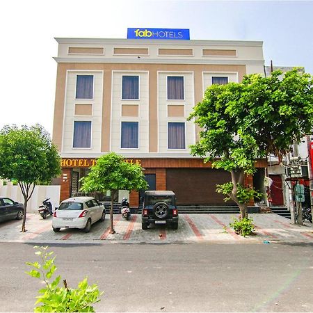 אמריצר Fabhotel Prime Taj Castle מראה חיצוני תמונה
