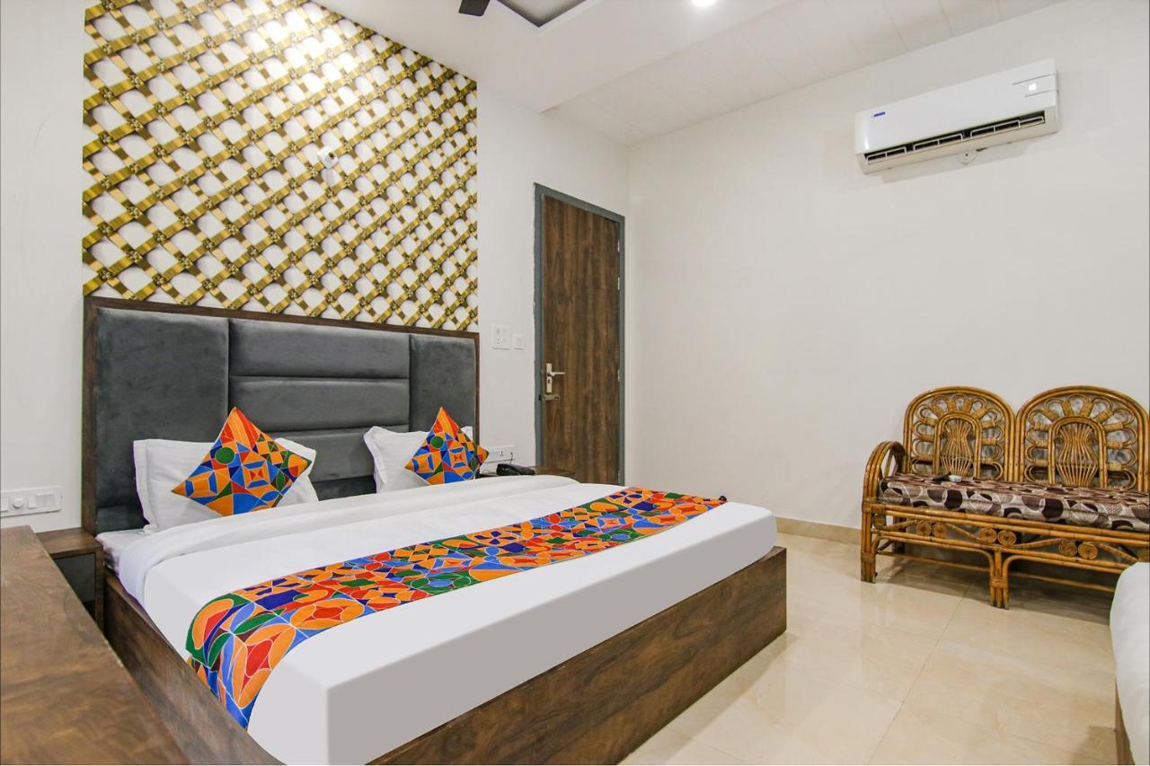 אמריצר Fabhotel Prime Taj Castle מראה חיצוני תמונה