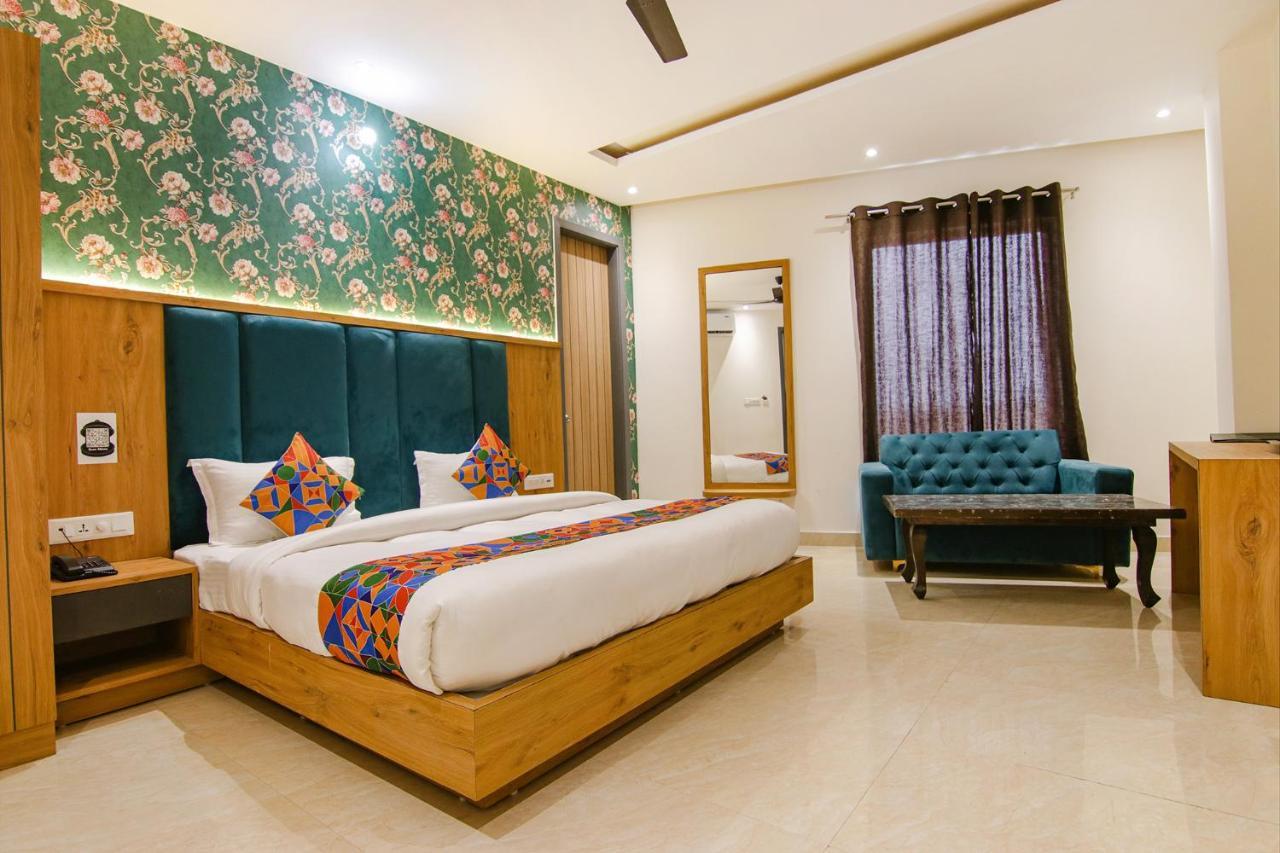 אמריצר Fabhotel Prime Taj Castle מראה חיצוני תמונה