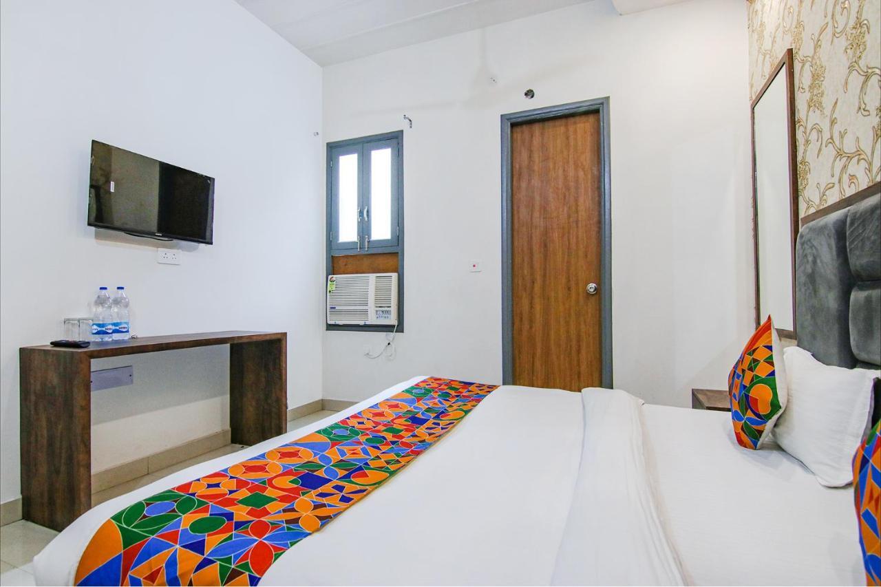 אמריצר Fabhotel Prime Taj Castle מראה חיצוני תמונה